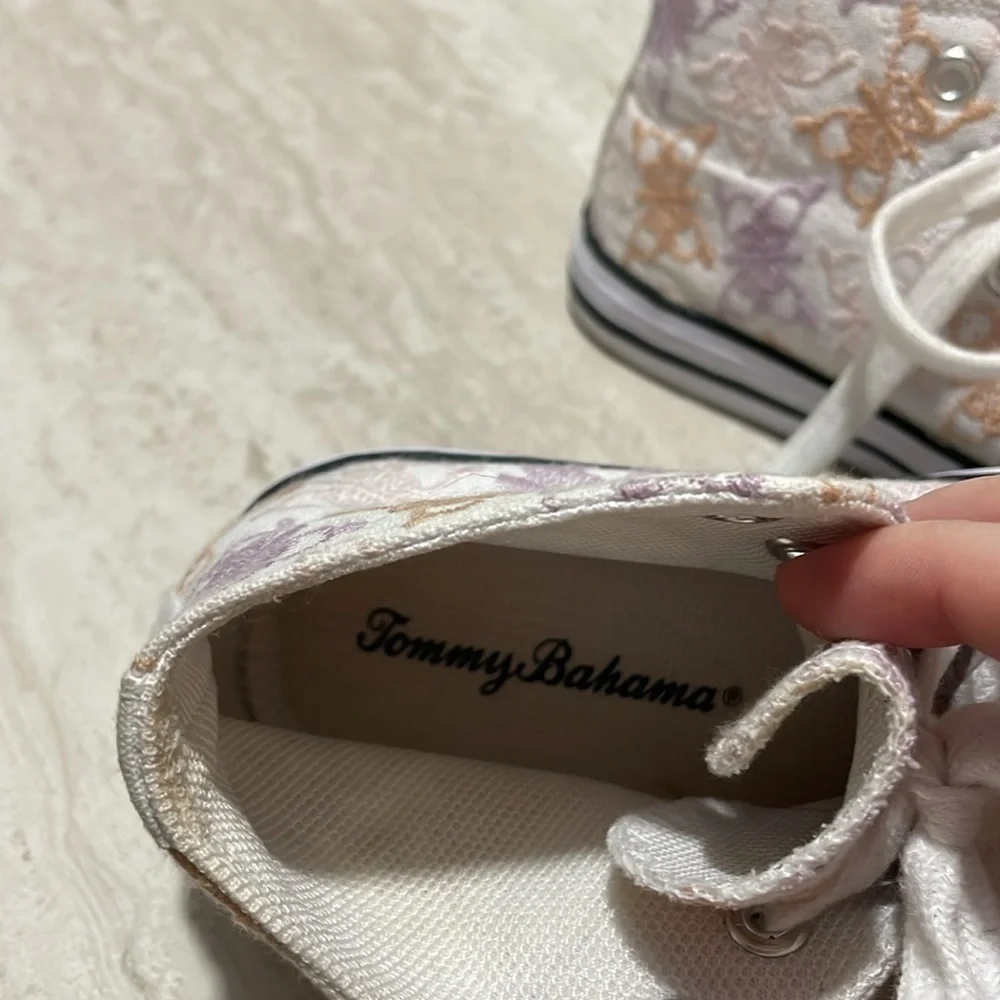Tommy Bahama Little Girl Butterfly 🦋 Sneakers Shoes *13